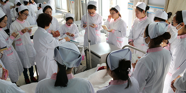 临床技能的常规培训工作